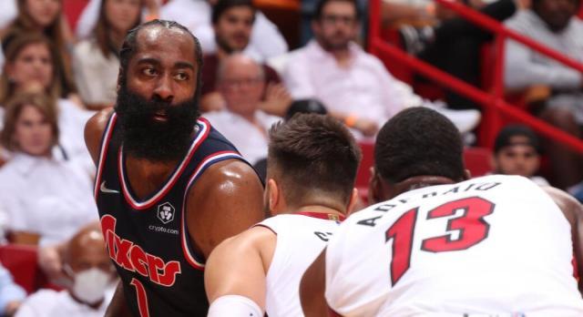 搜狐体育首页-哈登还能满血复活吗？32岁的大胡子在退化